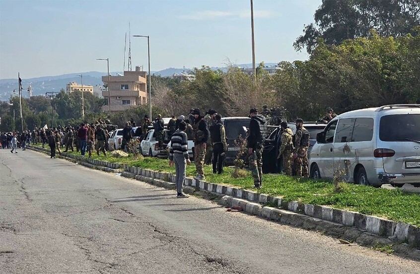 موجات نزوح كثيفة من الساحل السوري نحو شمال لبنان